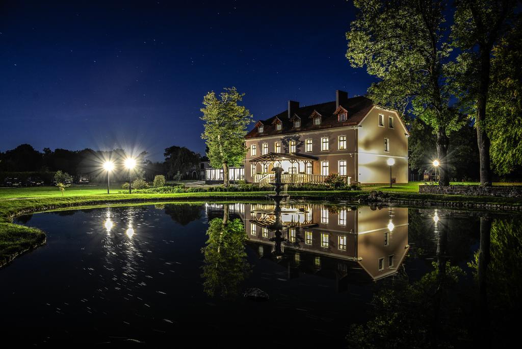 Palac Plocko Hotel Exterior foto